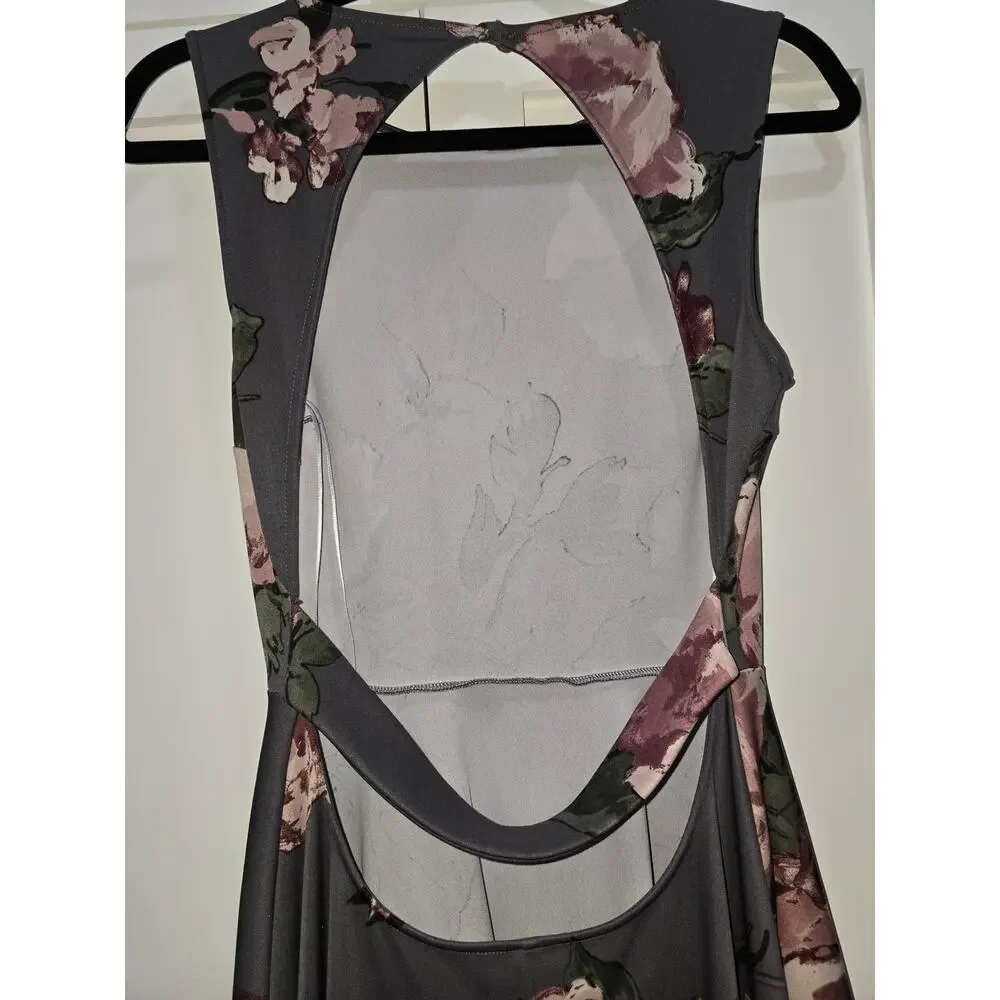 Windsor Gray Floral Hi-Low Dress – Size Large - Picture 10 of 15